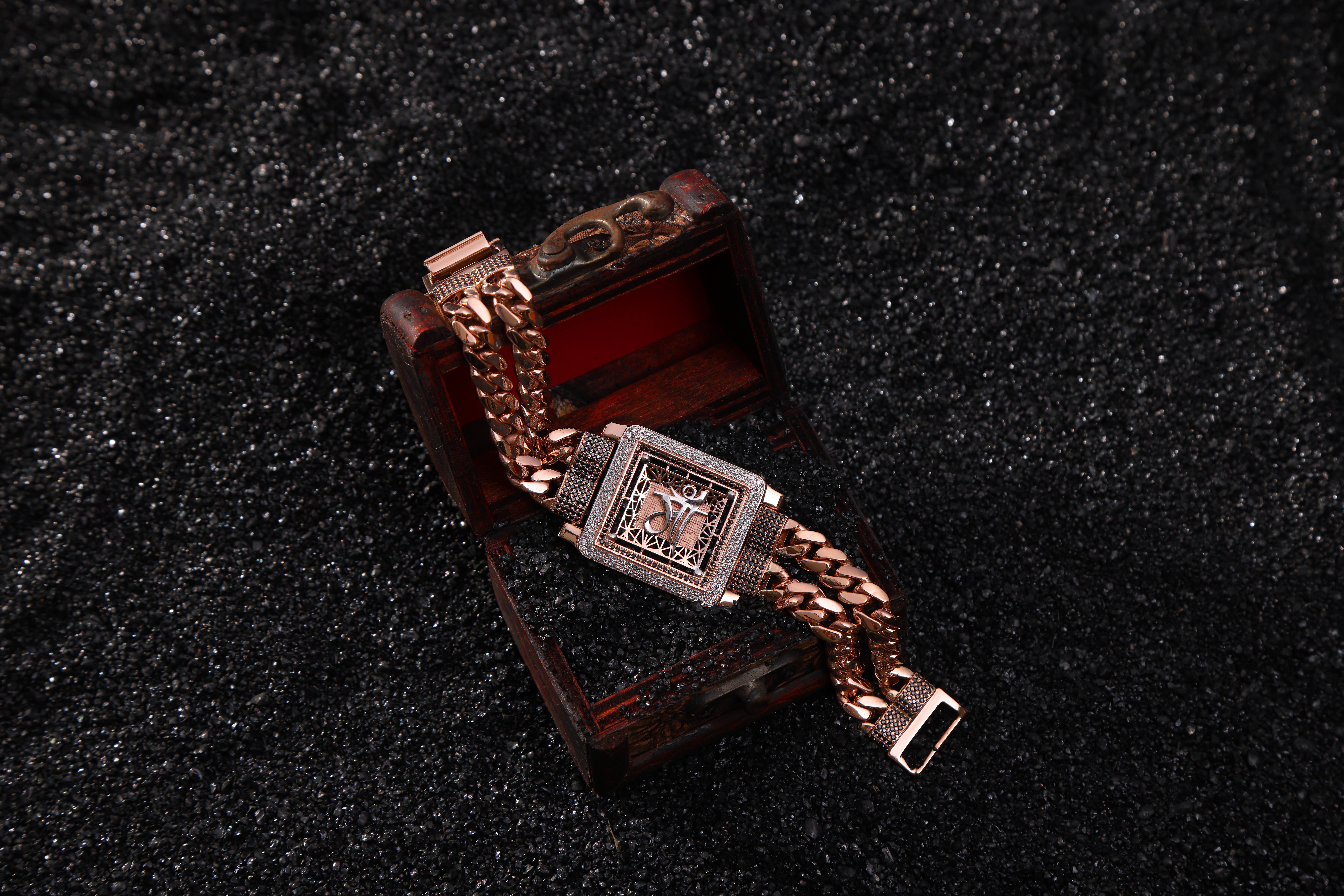 Elegant Gold Earrings